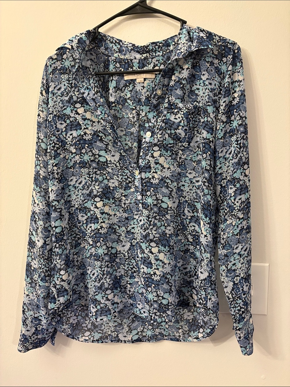 LOFT Blue shear Multi Floral Button-Front Blouse